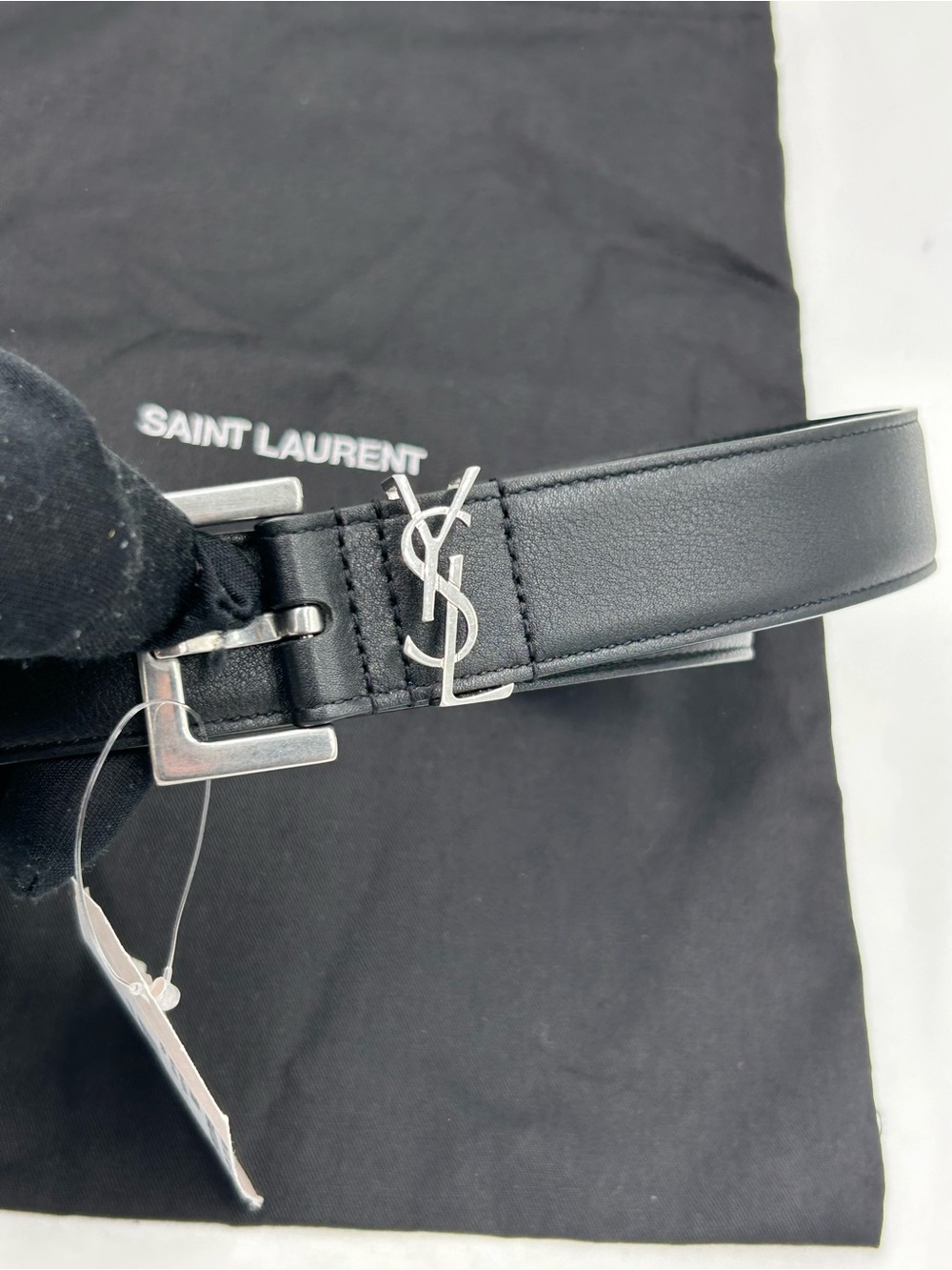 Women's Saint Laurent Ysl Cassandre , smooth leather belt size 65 cm/26 inches
